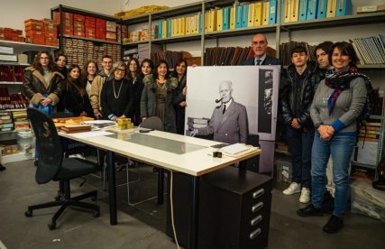 L’Archivio Leoni dona il ritratto di Sandro Pertini
